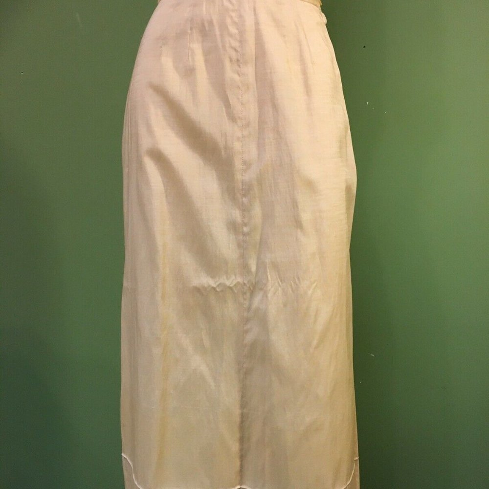 Vtg Handmade Skirt/slip Wmns Cream Skirt k181